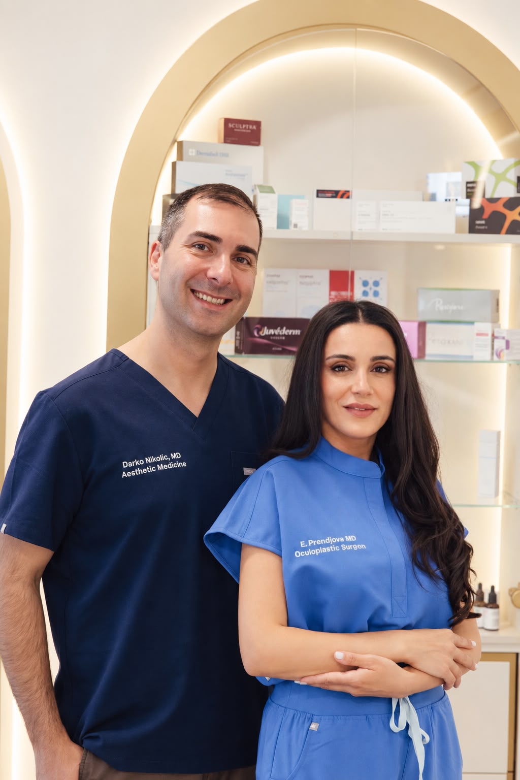 Fachärzte der DIVINE Medica Praxis für ästhetische Medizin in München – Dr. Darko Nikolic und Dr. Elizabeta Prendjova-Nikolic