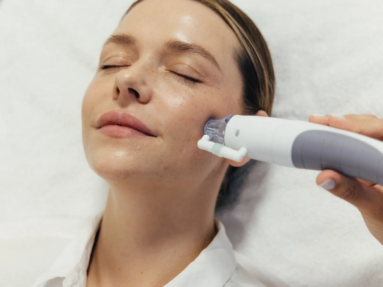 Mesoporation + Radiofrequenz consultation