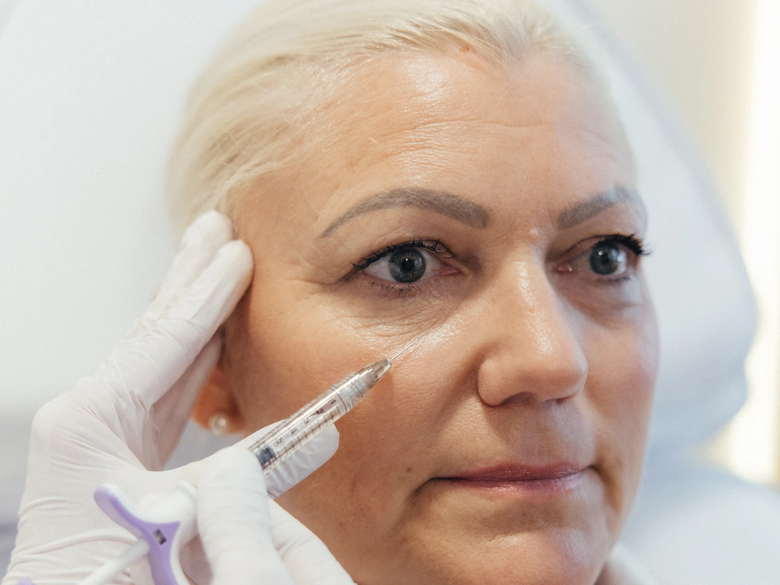 Göttliches Augenfrisch consultation